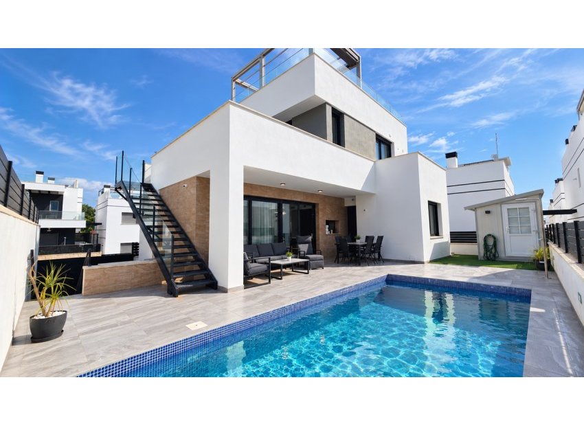 Reventa - Villa -
Villamartín - Villamartin
