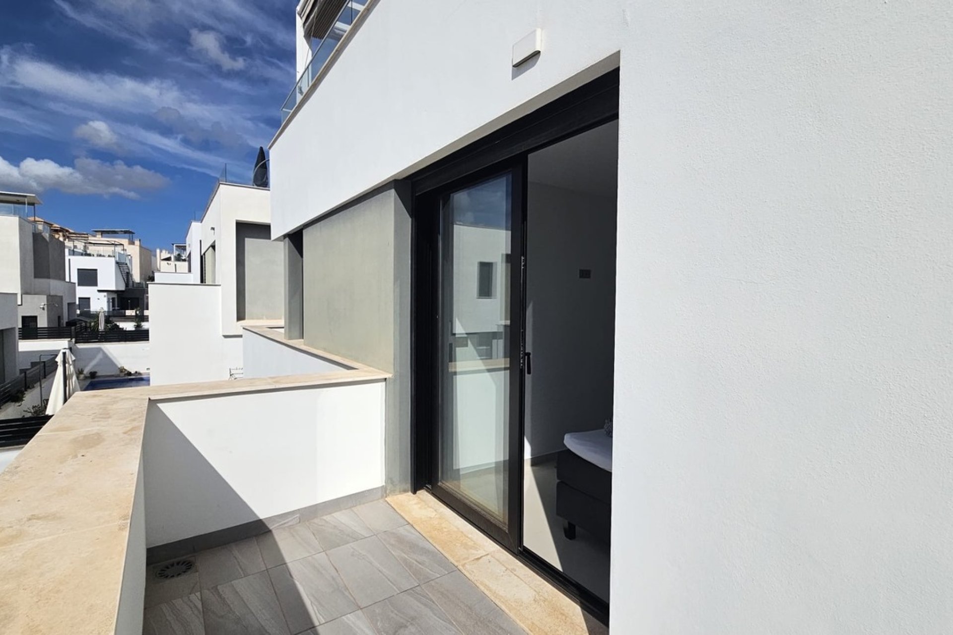Reventa - Villa -
Villamartín - Villamartin
