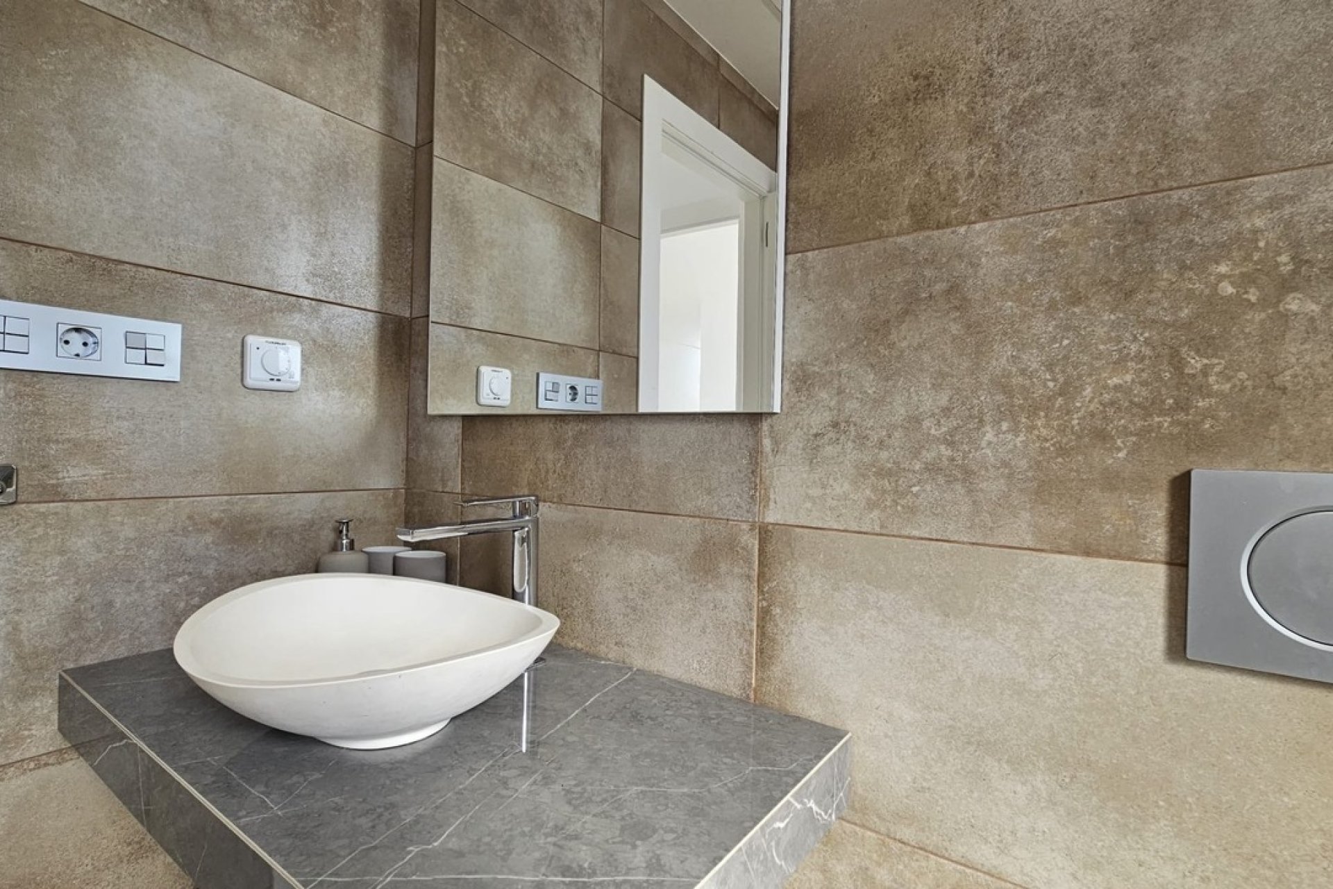 Reventa - Villa -
Villamartín - Villamartin