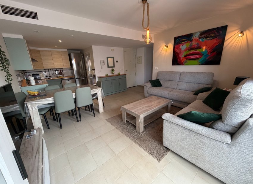 Ruim appartement met 3 slaapkamers in Orihuela met zwembad