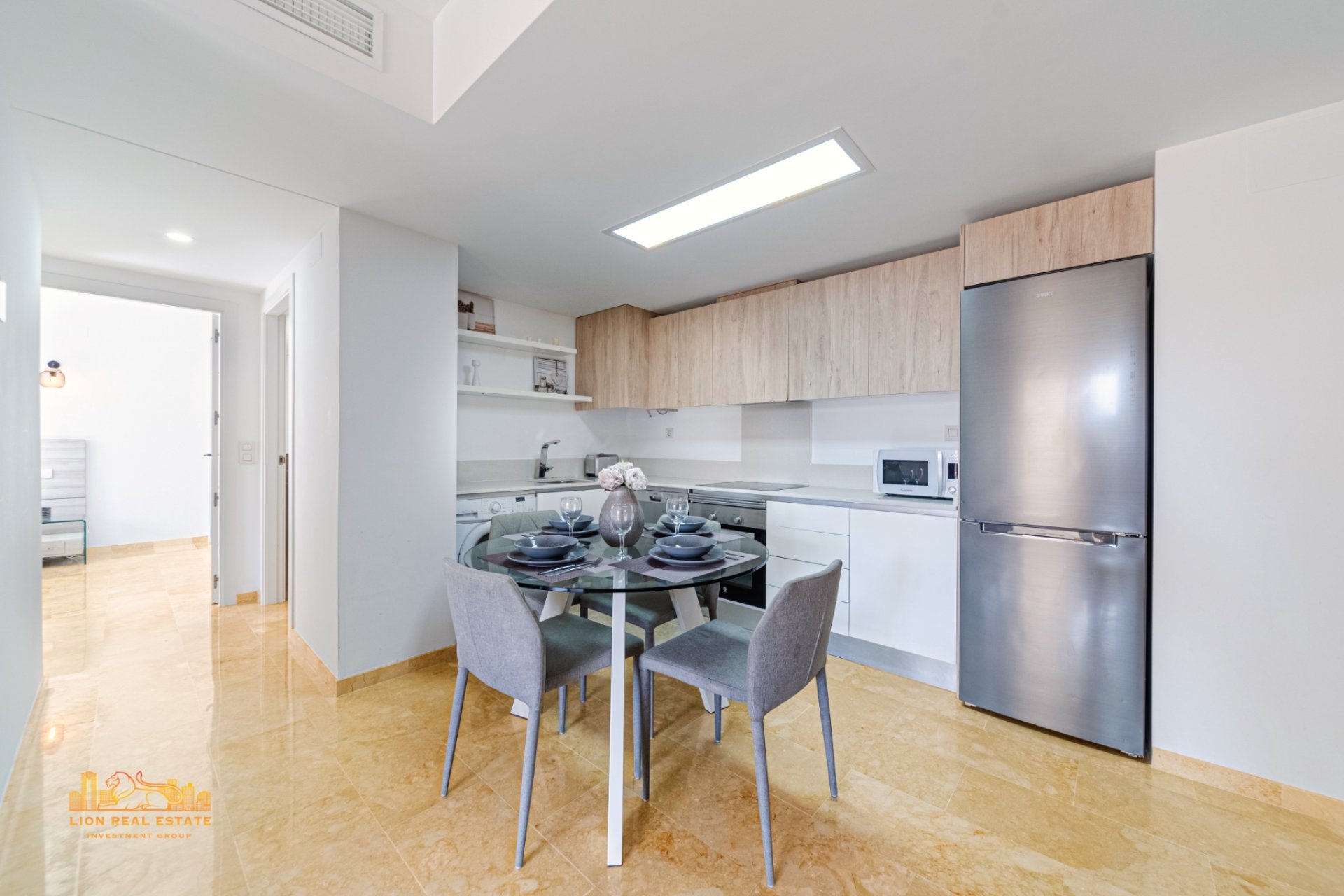 Ruim appartement met 3 slaapkamers te koop in La Recoleta, Punta Prima