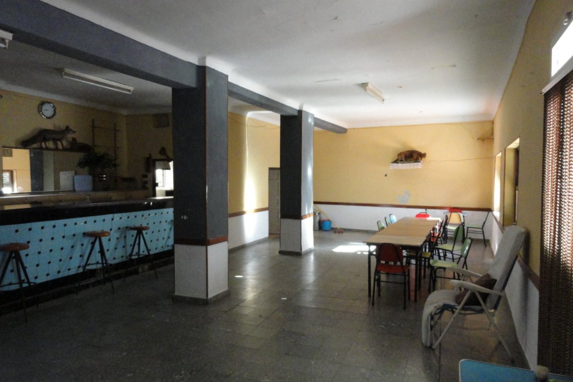 Ruim herenhuis in Bolulla, 6 slaapkamers, 3 badkamers, prachtige natuur