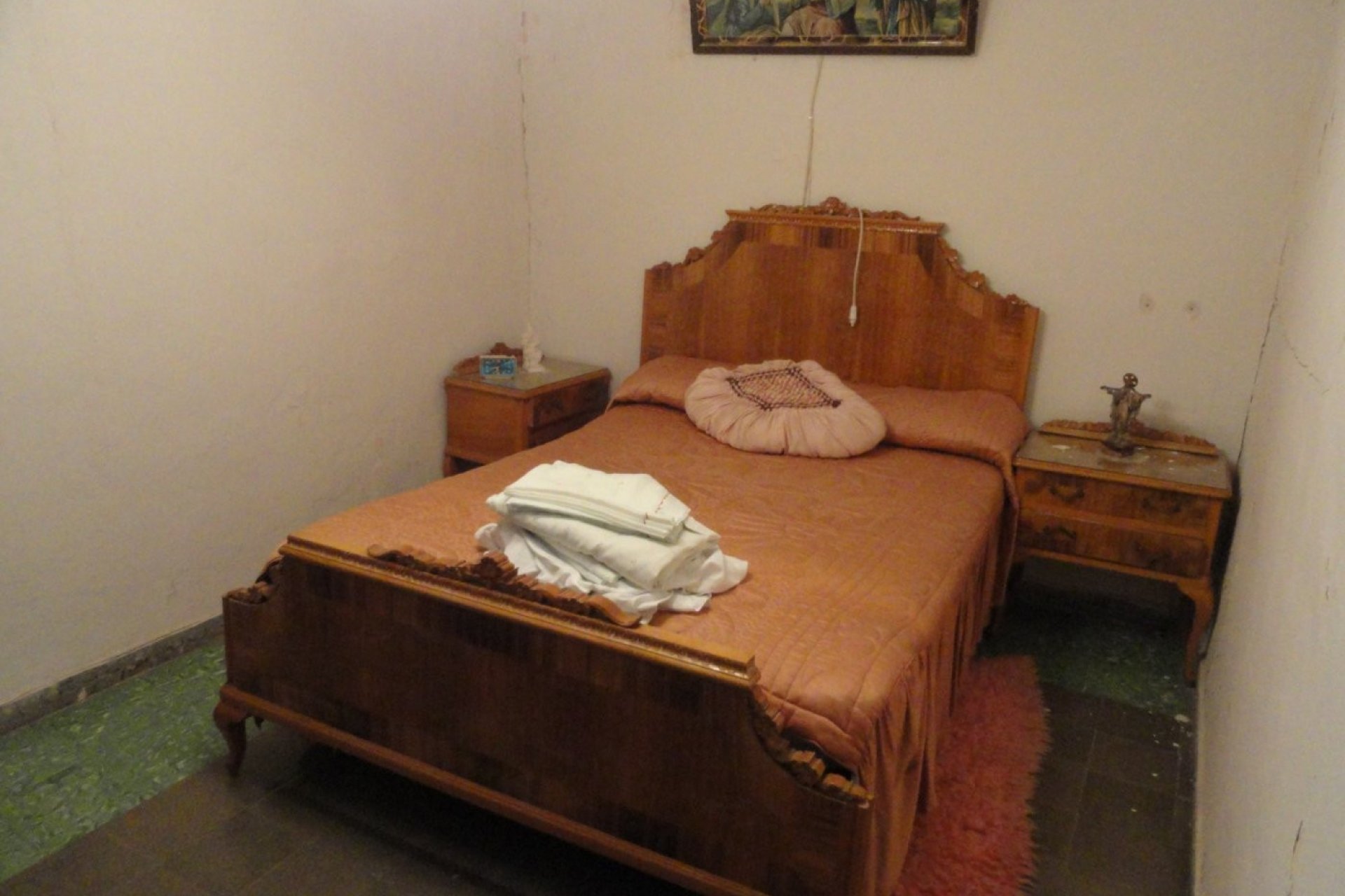 Ruim herenhuis in Bolulla, 6 slaapkamers, 3 badkamers, prachtige natuur