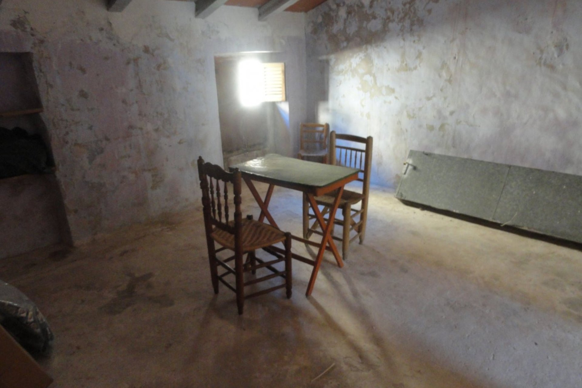 Ruim herenhuis in Bolulla, 6 slaapkamers, 3 badkamers, prachtige natuur