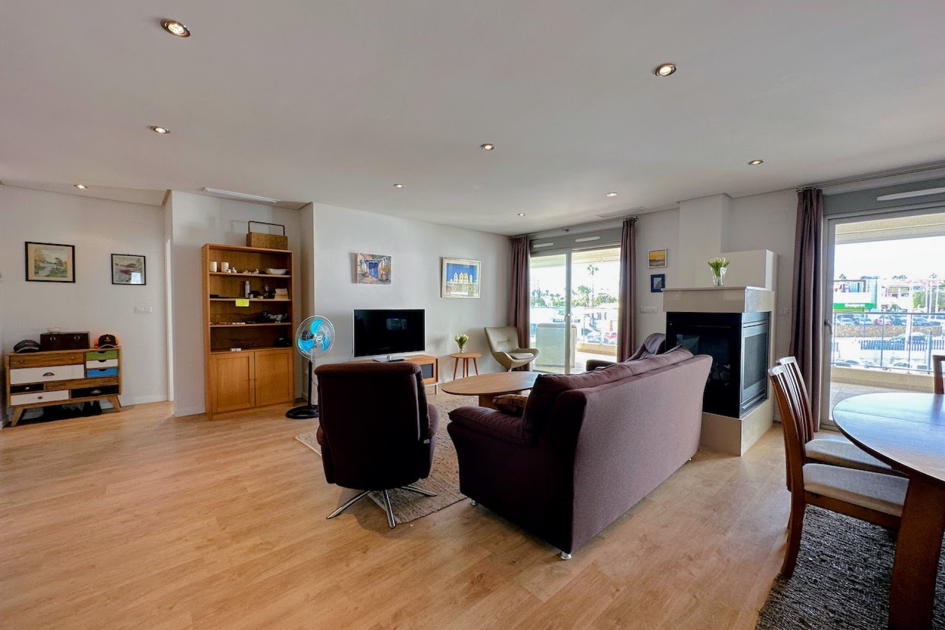 Ruim modern appartement met zeezicht en luxe voorzieningen in Orihuela Costa