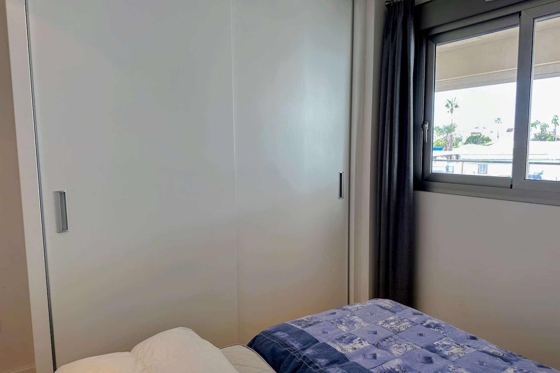 Ruim modern appartement met zeezicht en luxe voorzieningen in Orihuela Costa