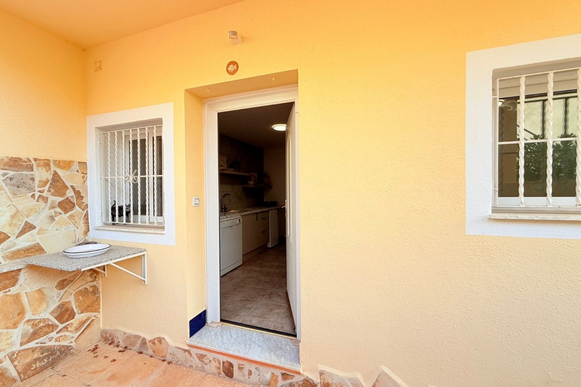 Ruime gerenoveerde 'maite' woning met 4 slaapkamers en gemeenschappelijk zwembad in Benijofar