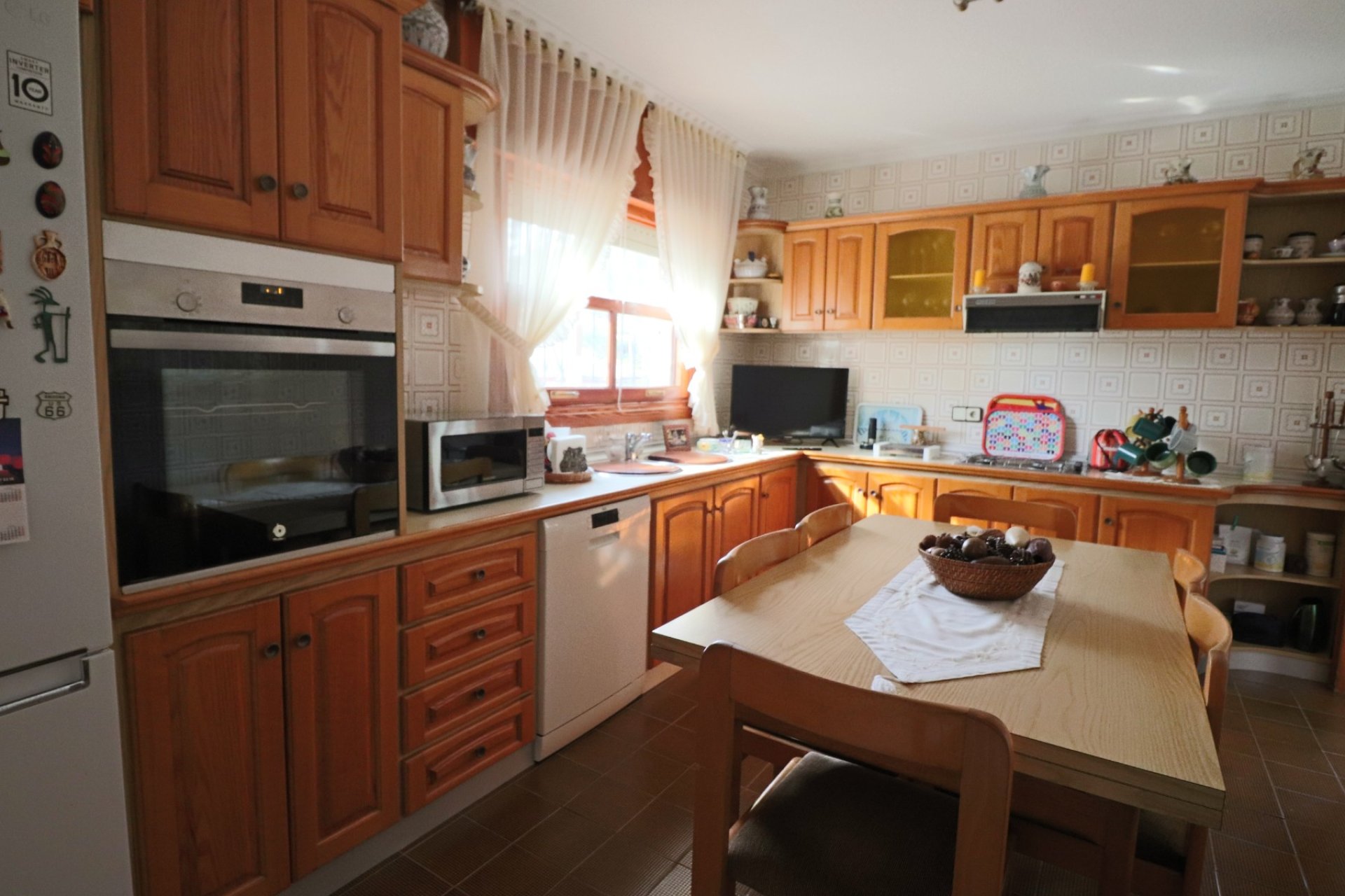 Ruime luxe villa met zeezicht, privézwembad en grote tuin in La Nucía