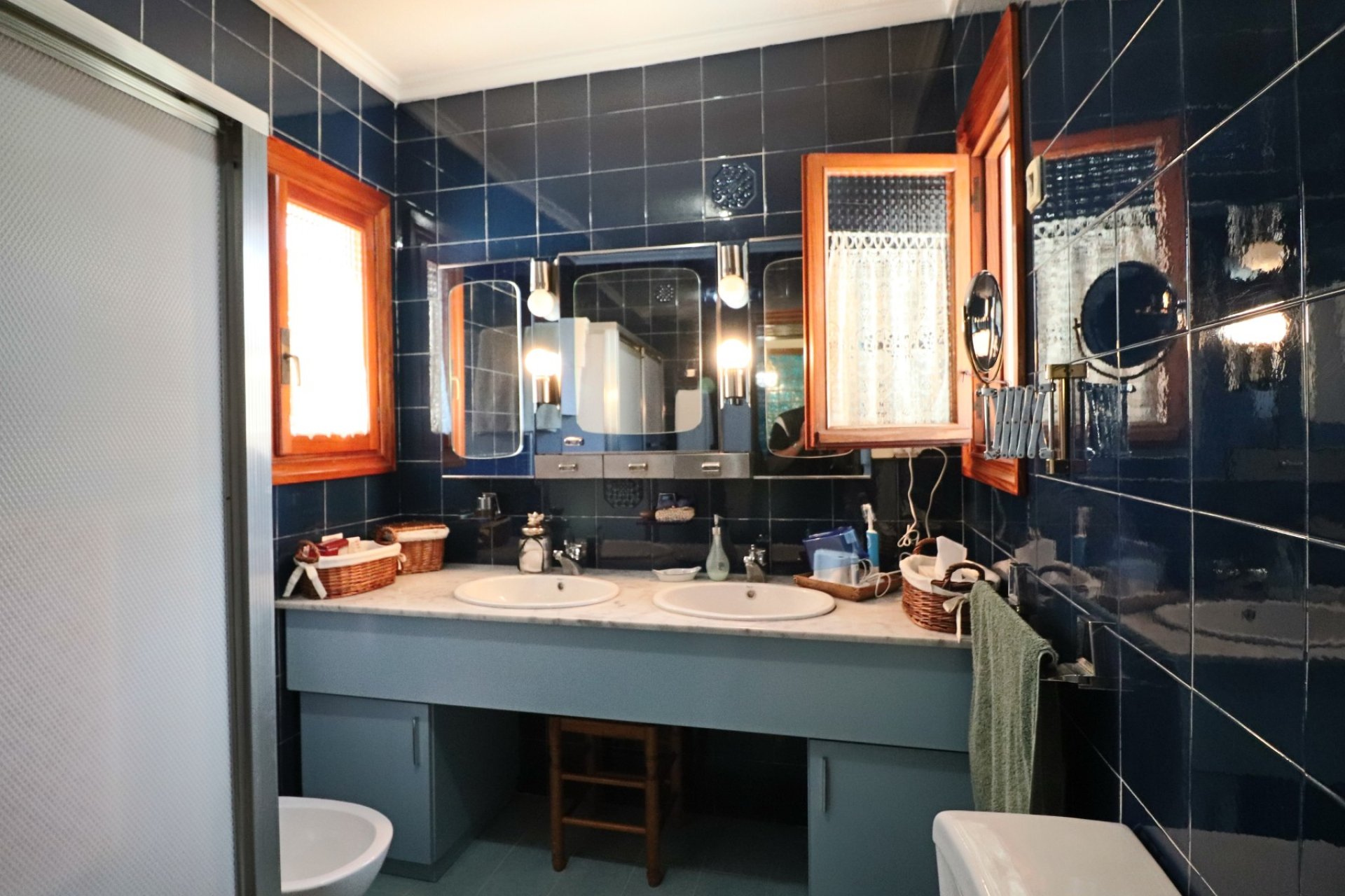 Ruime luxe villa met zeezicht, privézwembad en grote tuin in La Nucía