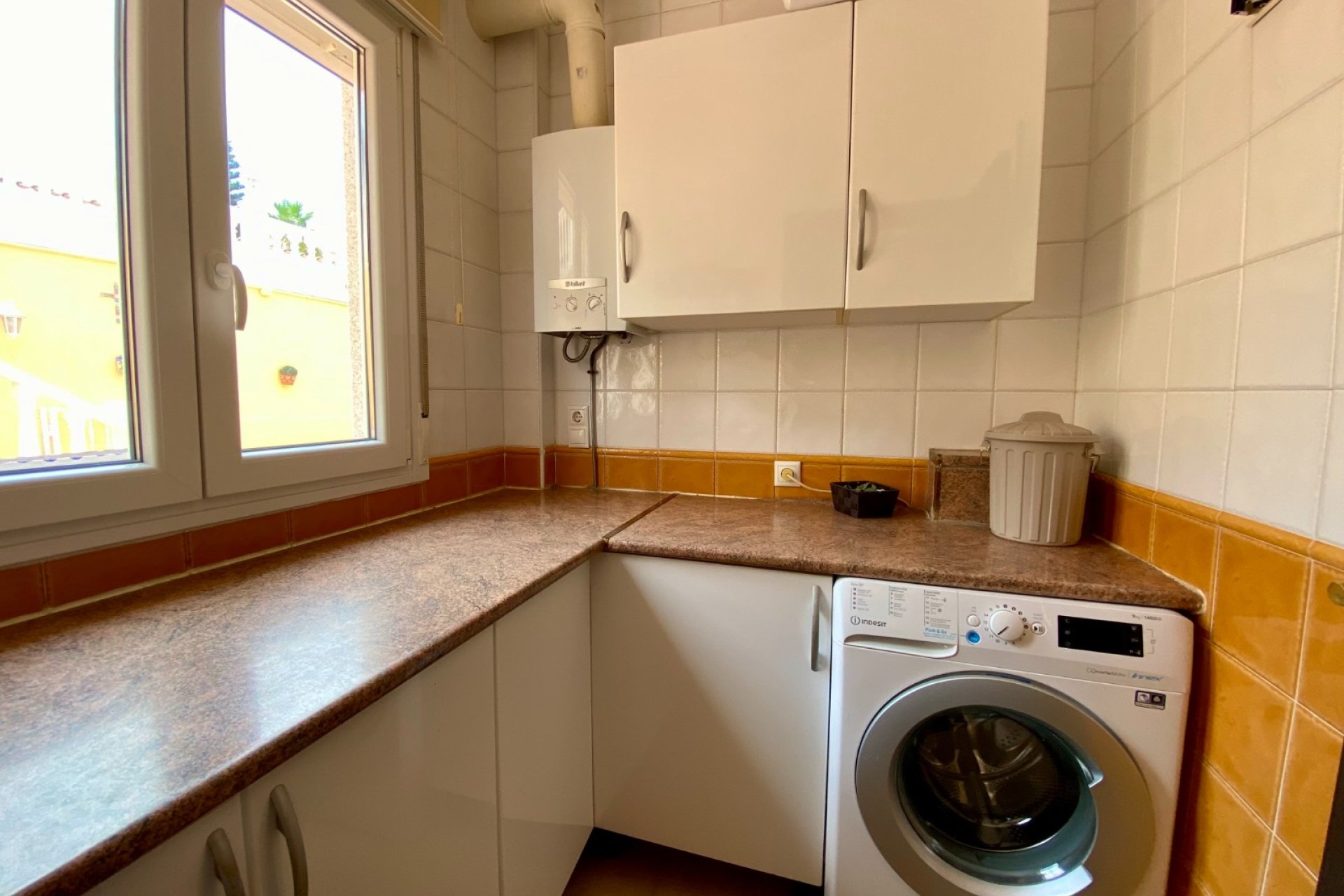 Ruime villa met privézwembad en panoramisch bergzicht in Algorfa