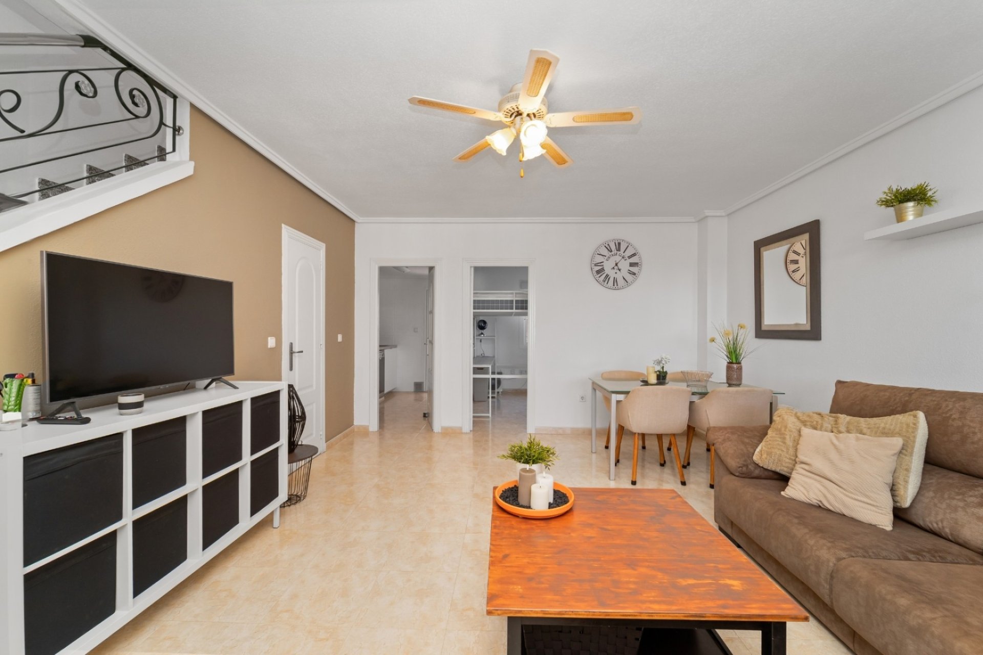 Ruime zuidgerichte townhouse met 3 slaapkamers en zwembad in Ciudad Quesada