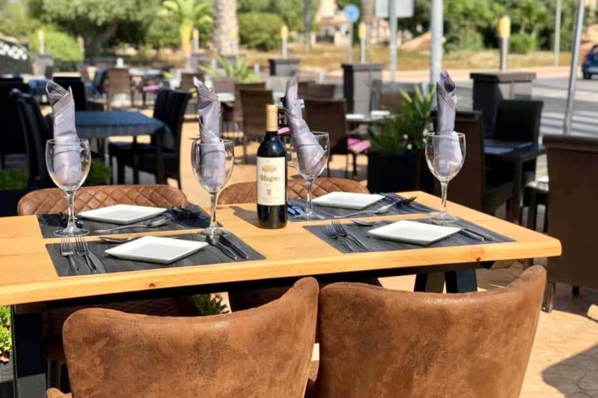 Se vende: Restaurante de éxito en El Raso, Guardamar – 320 m², totalmente equipado