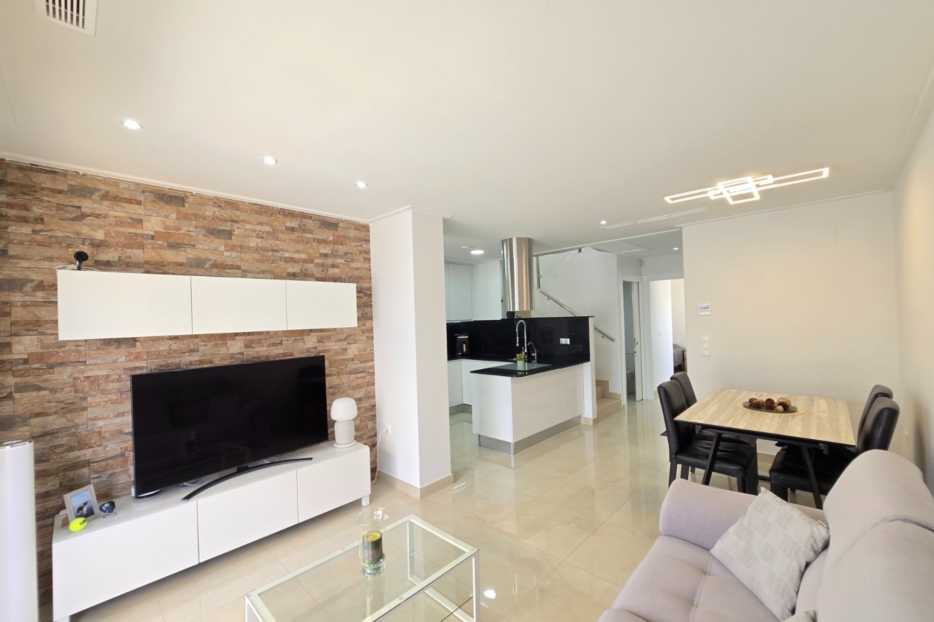 Semi-detached villa in Ciudad Quesada with private pool and sun deck