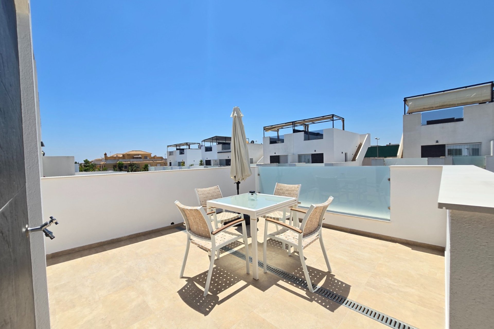 Semi-detached villa in Ciudad Quesada with private pool and sun deck