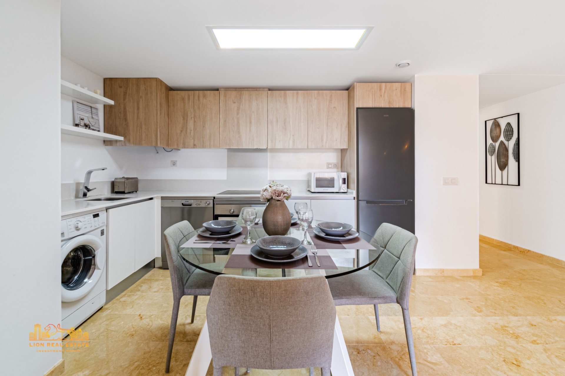 Spacious 3-bedroom apartment for sale in La Recoleta, Punta Prima