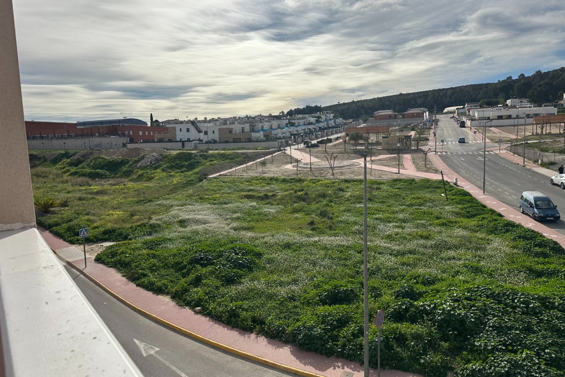 Spacious 3-bedroom townhouse in Bigastro with a garage and panoramic views