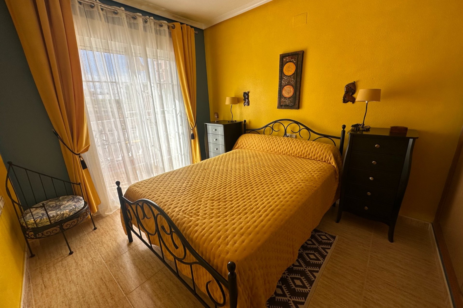 Spacious 3-bedroom townhouse in Bigastro with a garage and panoramic views