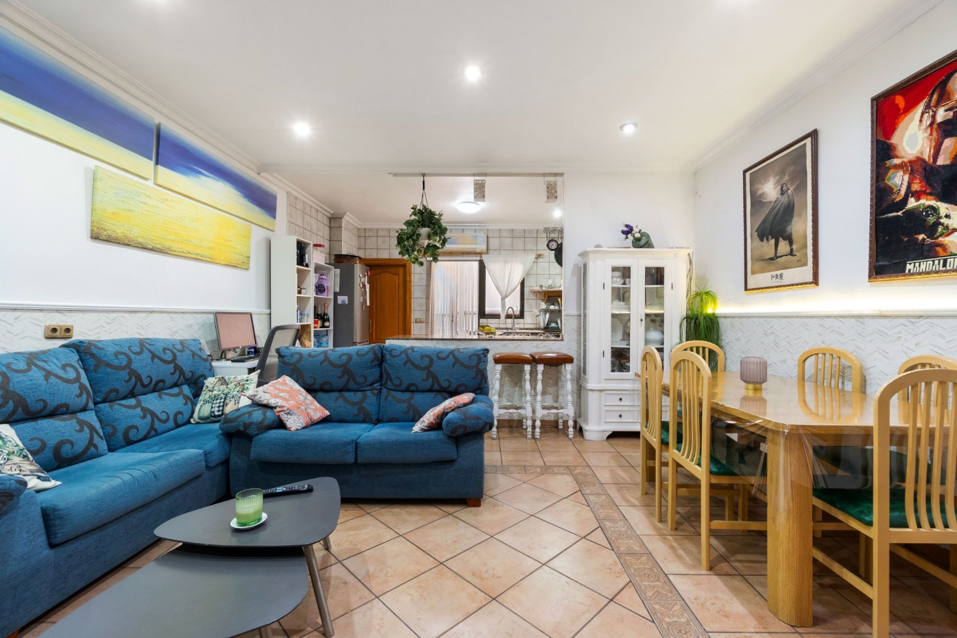 Spacious 3-bedroom townhouse with a sunroom and garage near the golf course in Rojales