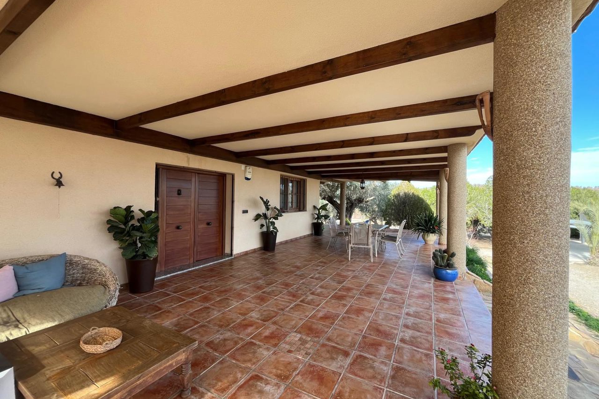 ﻿Spacious 4-bed finca with private pool and mountain views in El Esparragal