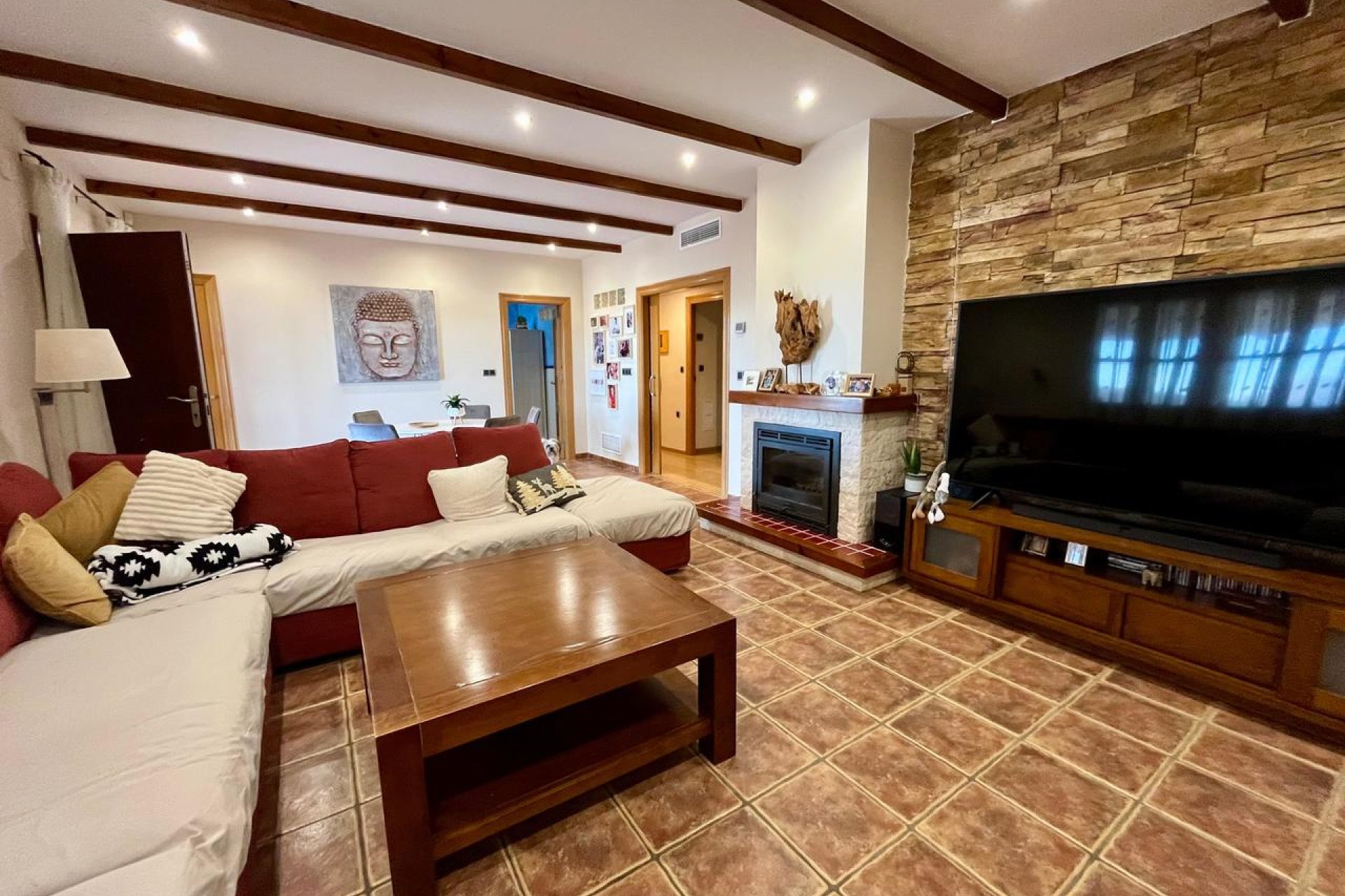 ﻿Spacious 4-bed finca with private pool and mountain views in El Esparragal
