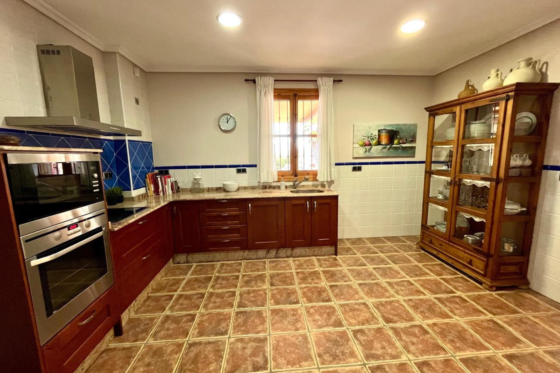 ﻿Spacious 4-bed finca with private pool and mountain views in El Esparragal