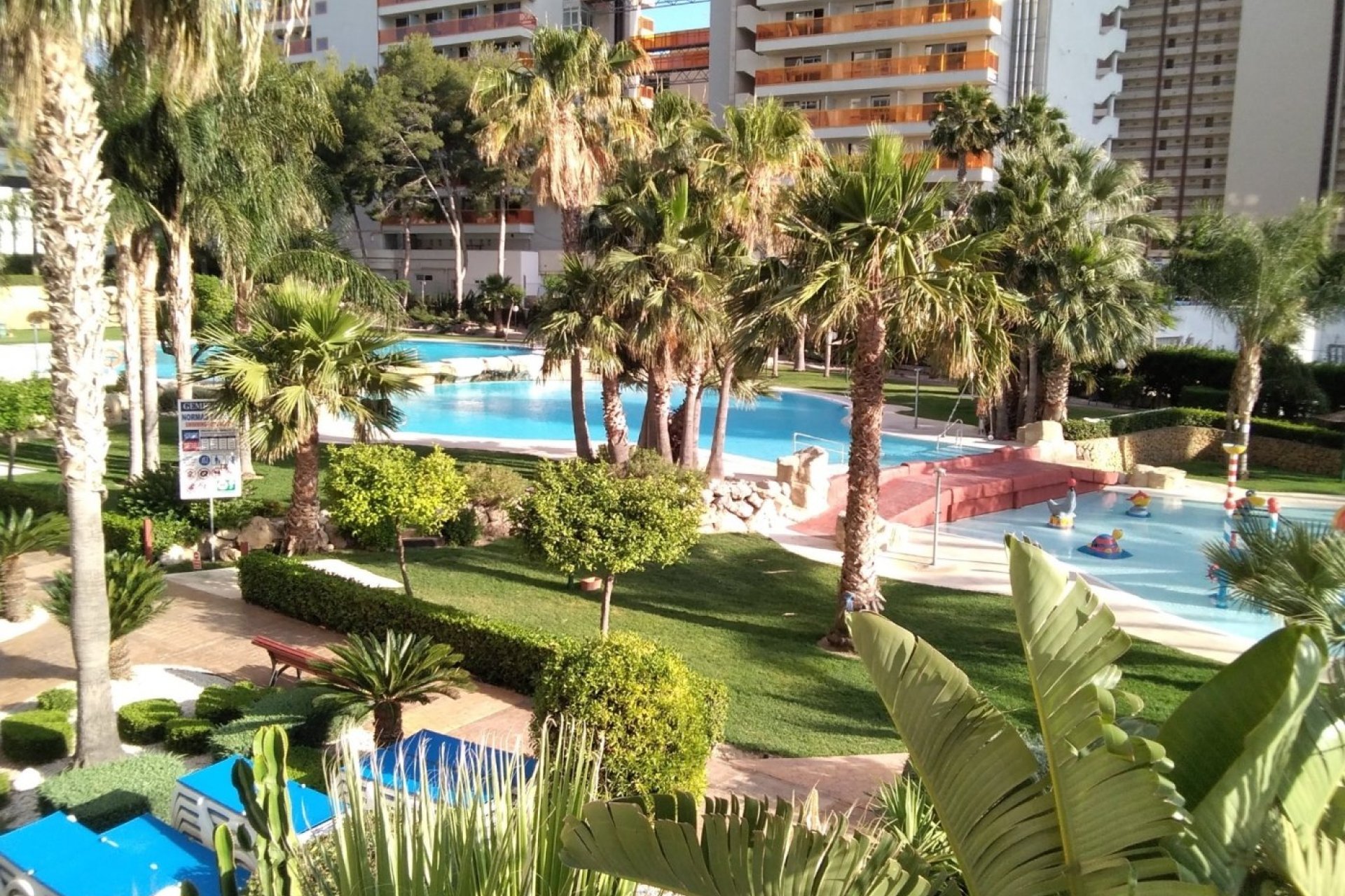 Spacious apartment with sea views and luxury amenities in Benidorm, Rincón de Loix