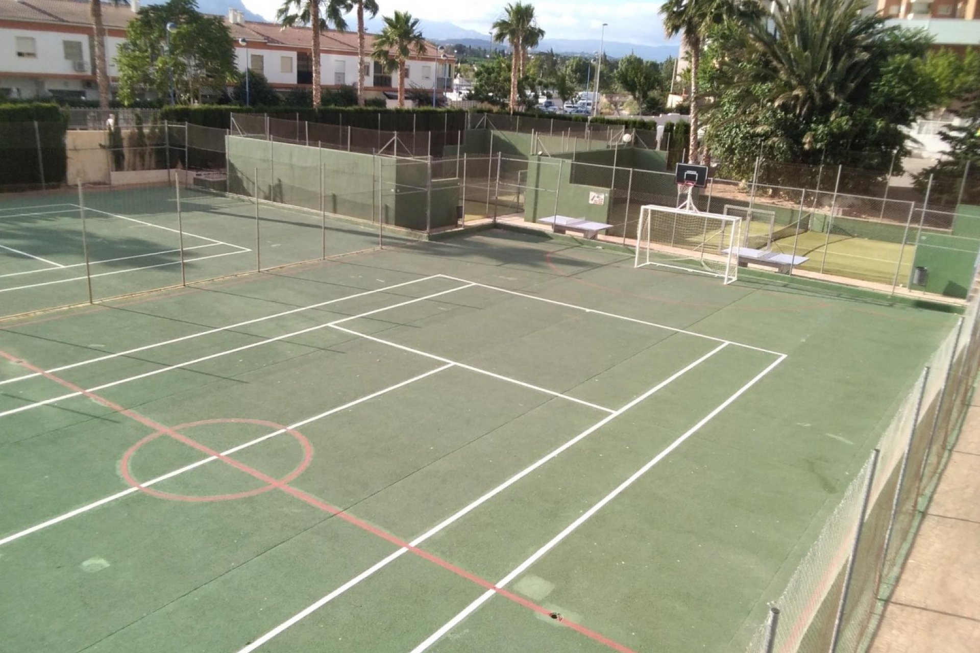 Spacious apartment with sea views and luxury amenities in Benidorm, Rincón de Loix