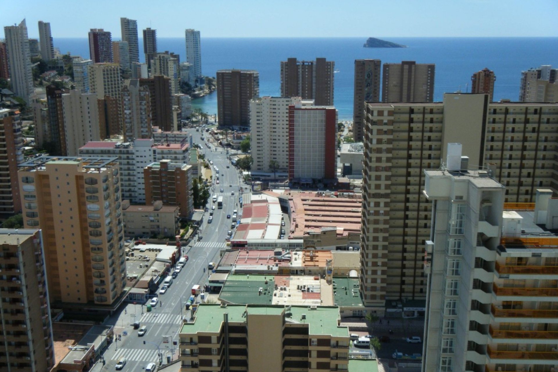 Spacious apartment with sea views and luxury amenities in Benidorm, Rincón de Loix