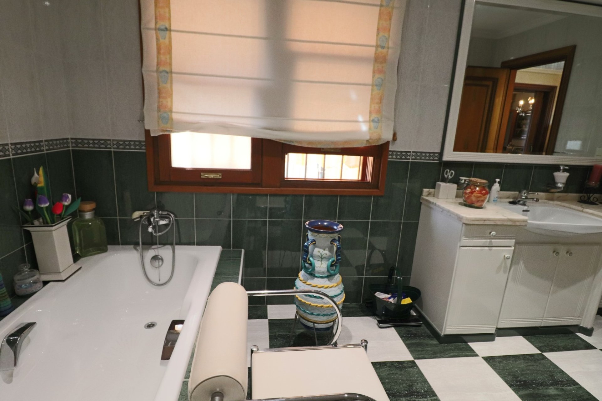 Spacious luxury villa with ocean views, a private pool, and a large garden in La Nucía