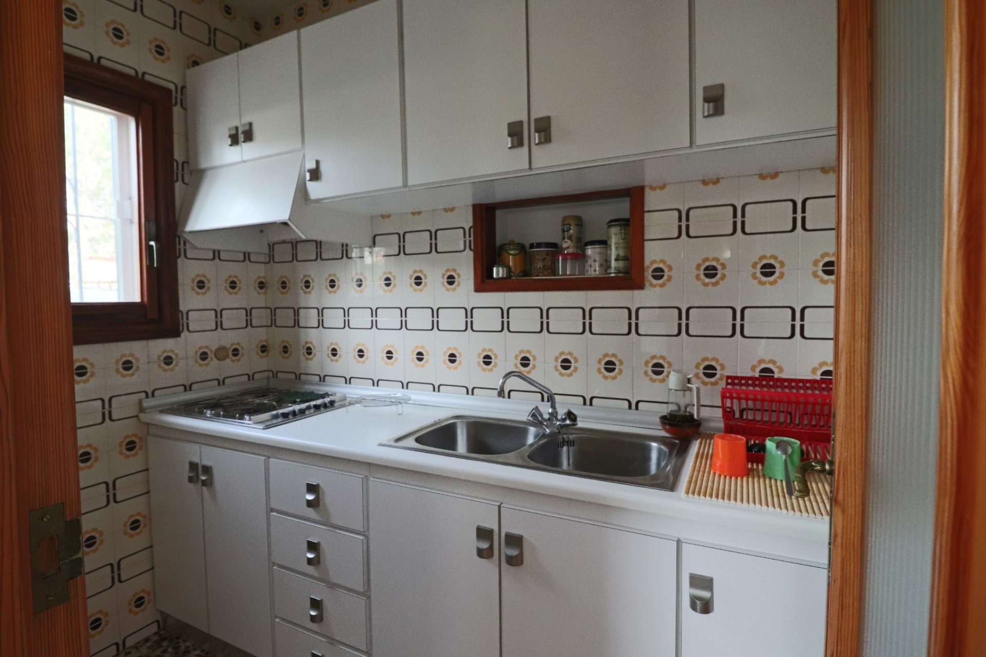 Spacious luxury villa with ocean views, a private pool, and a large garden in La Nucía