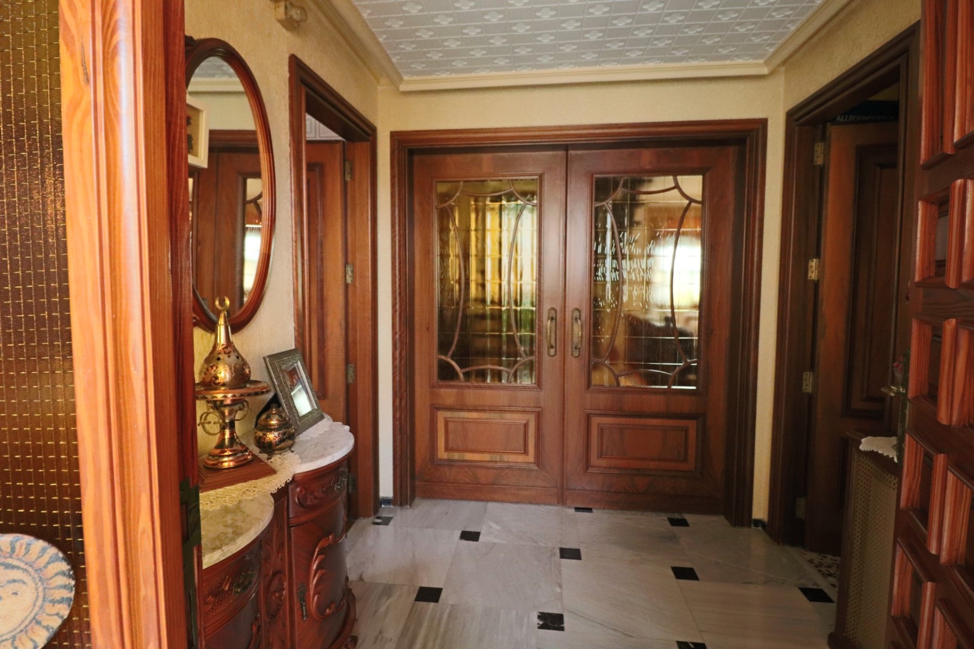 Spacious luxury villa with ocean views, a private pool, and a large garden in La Nucía