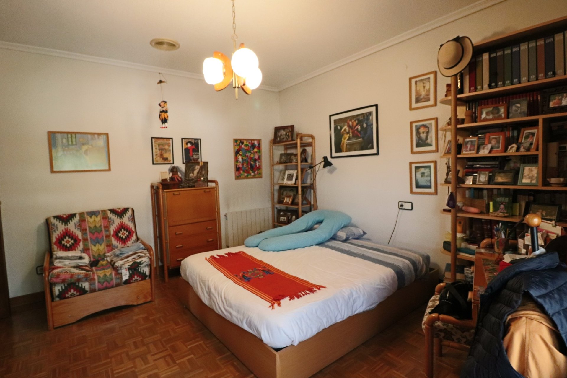 Spacious luxury villa with ocean views, a private pool, and a large garden in La Nucía