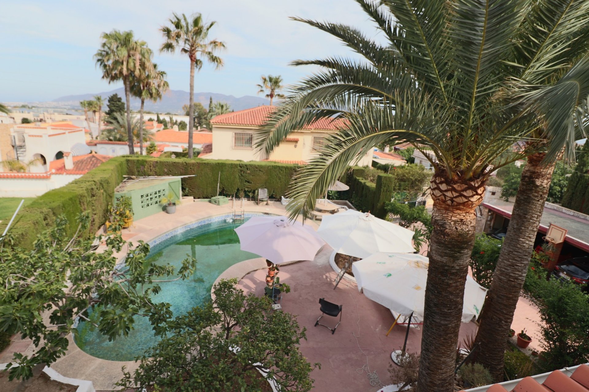 Spacious luxury villa with ocean views, a private pool, and a large garden in La Nucía