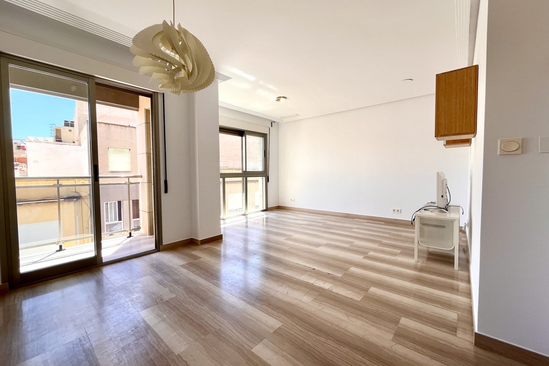 Spacious, modern 4-bedroom apartment near the beach in Santa Pola