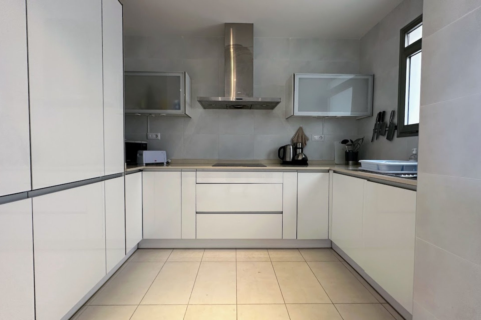 Spacious, modern apartment with ocean views and luxury amenities in Orihuela Costa