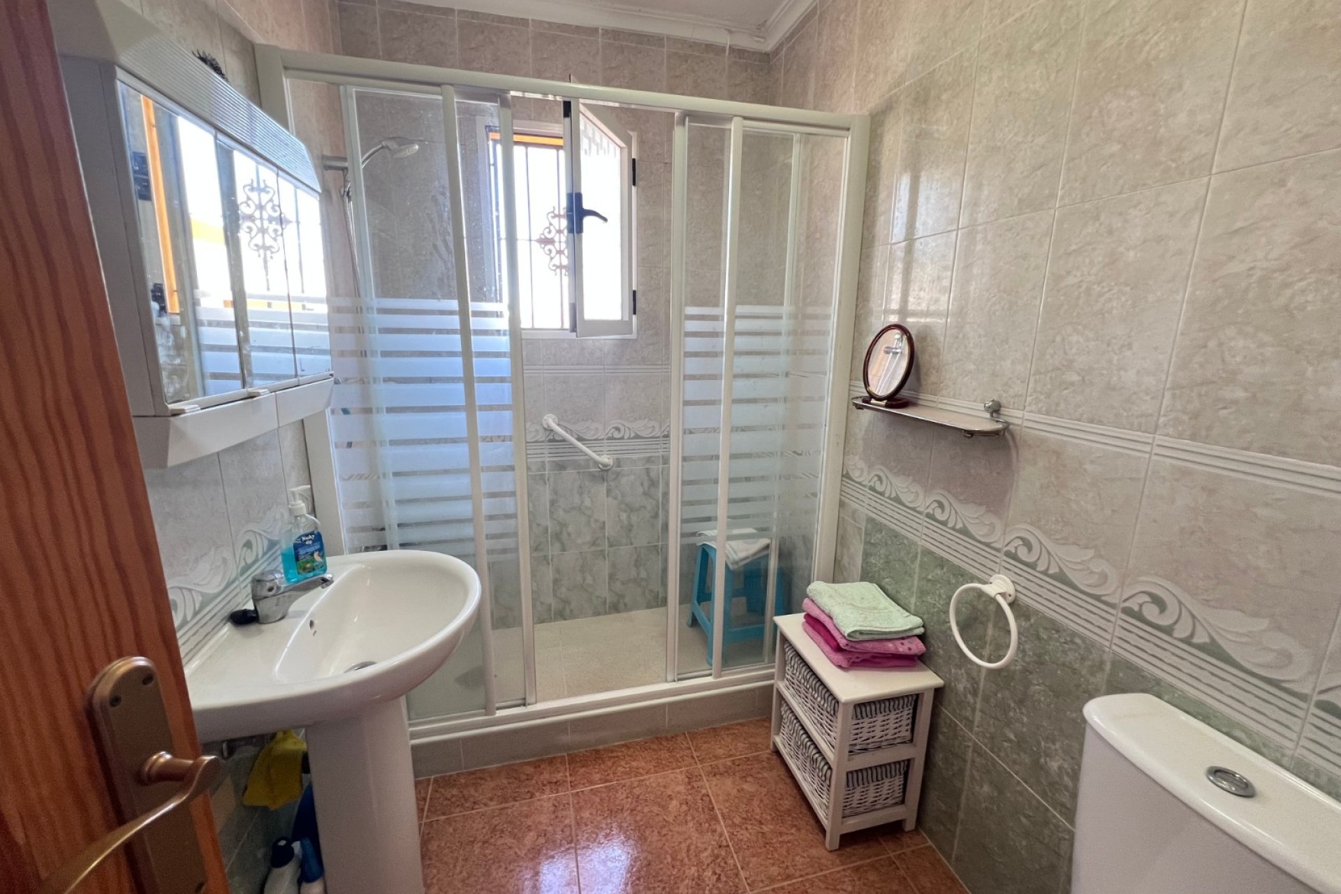 Spacious quad house with a garden, sunroom, and pool near Vistabella Golf, Orihuela