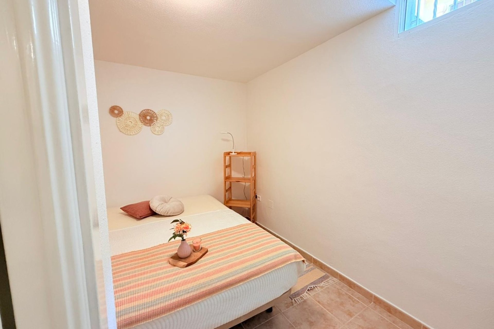 Spacious renovated 'maite' house with 4 bedrooms and communal pool in Benijofar