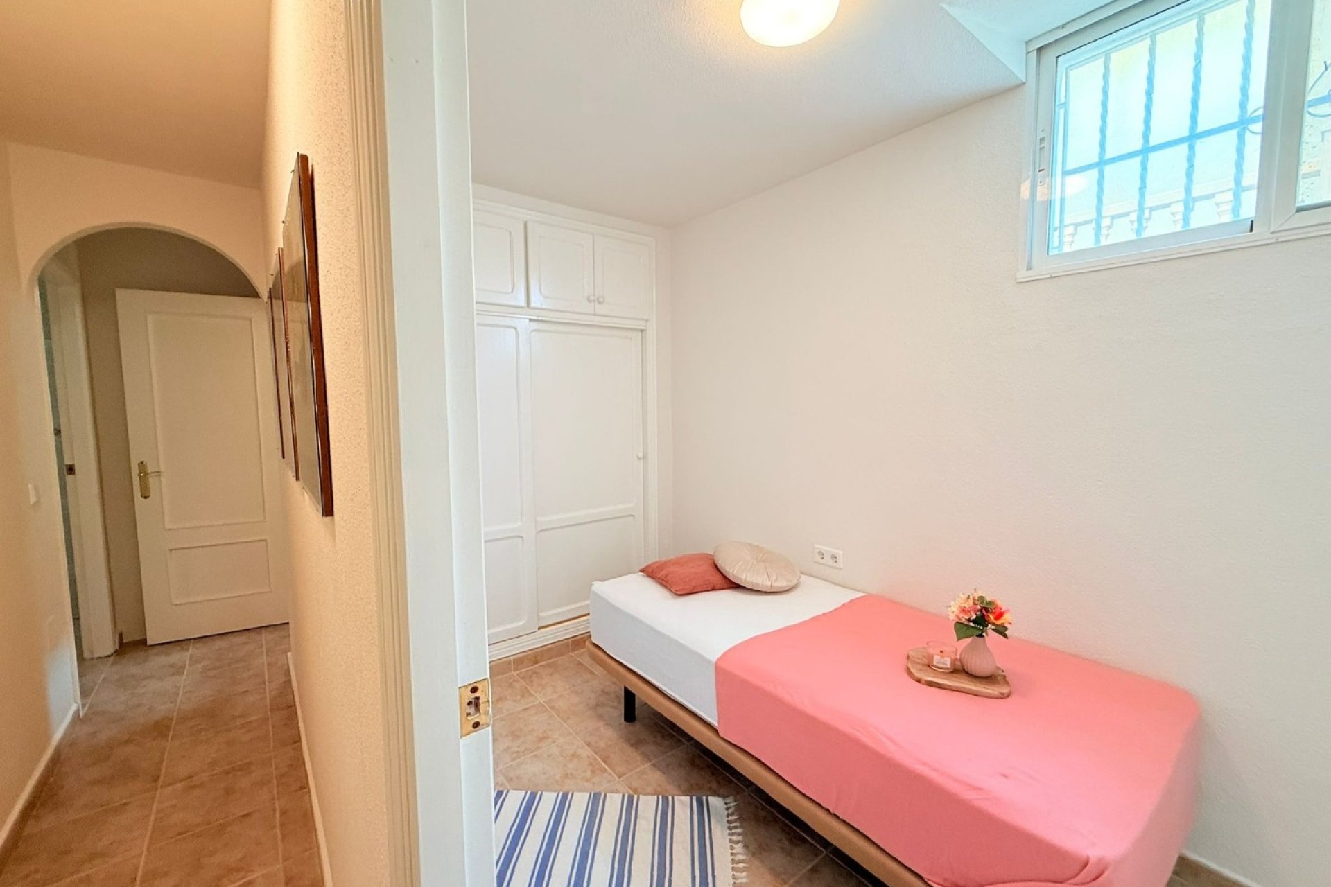 Spacious renovated 'maite' house with 4 bedrooms and communal pool in Benijofar