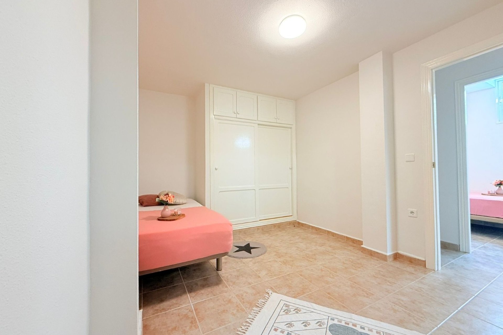 Spacious renovated 'maite' house with 4 bedrooms and communal pool in Benijofar