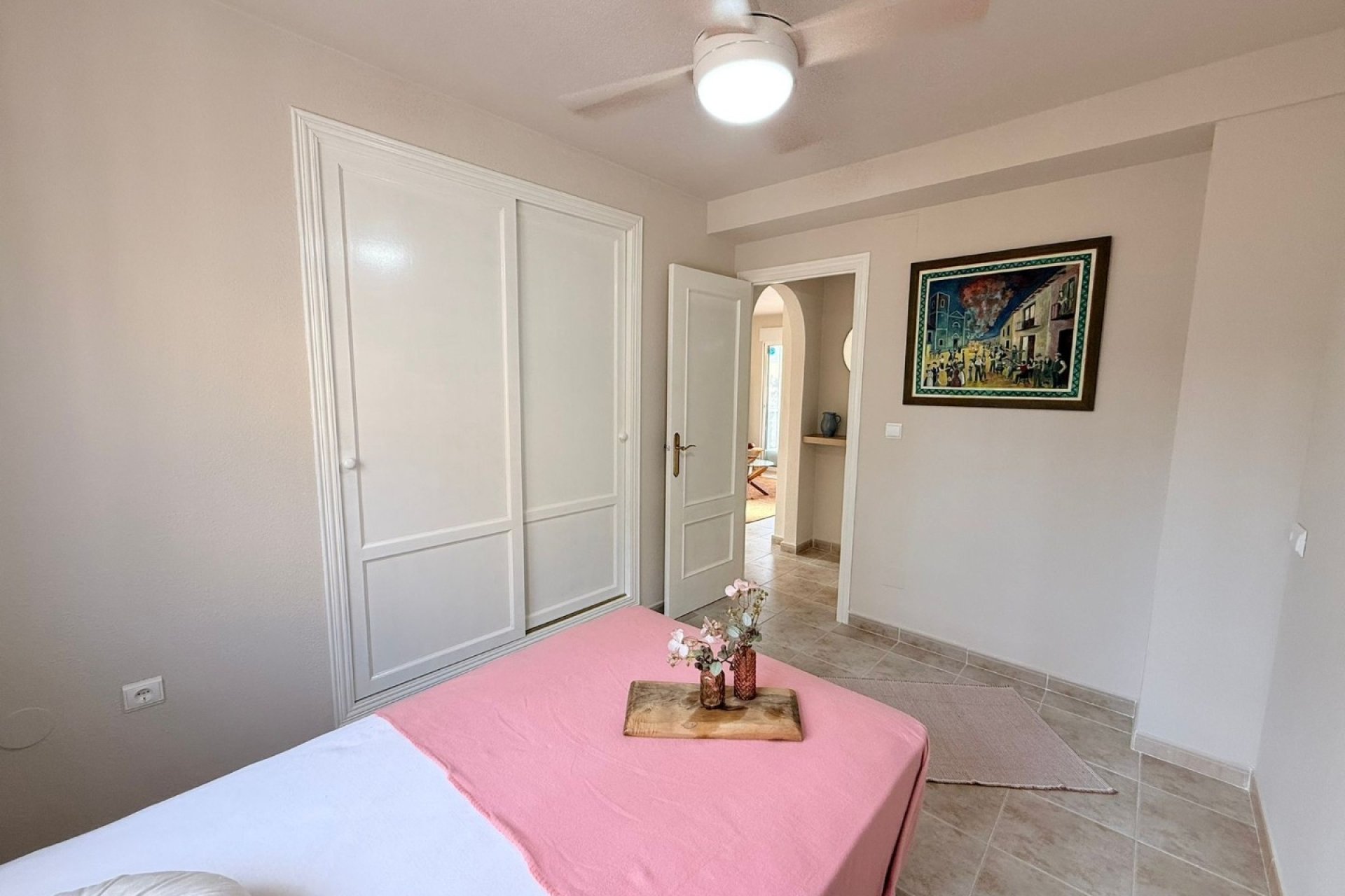 Spacious renovated 'maite' house with 4 bedrooms and communal pool in Benijofar