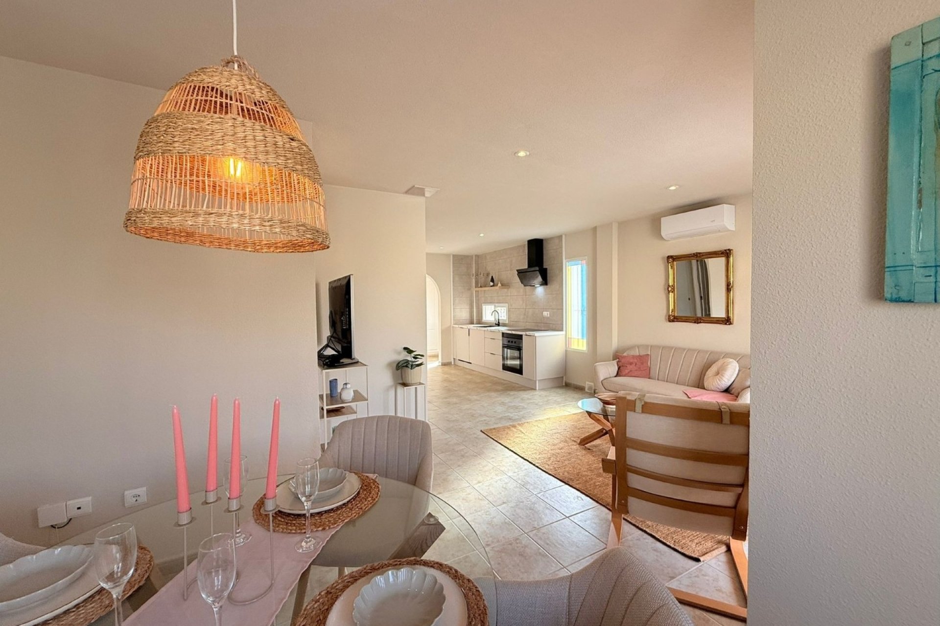 Spacious renovated 'maite' house with 4 bedrooms and communal pool in Benijofar