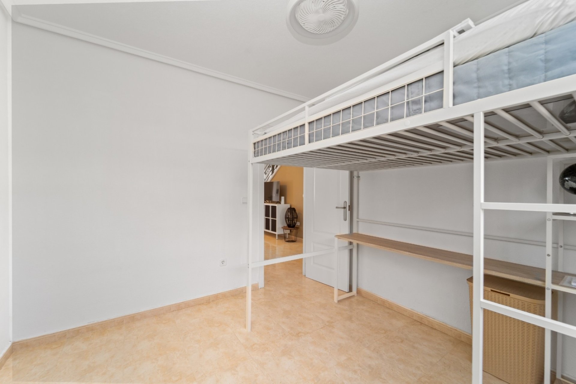 Spacious, south-facing 3-bedroom townhouse with a pool in Ciudad Quesada