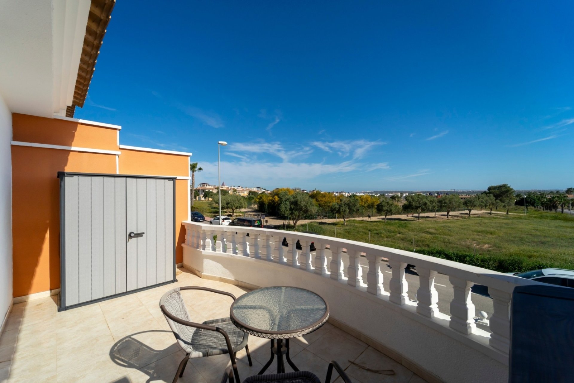 Spacious, south-facing 3-bedroom townhouse with a pool in Ciudad Quesada