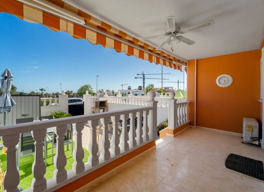 Spacious, south-facing 3-bedroom townhouse with a pool in Ciudad Quesada