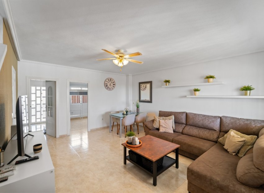Spacious, south-facing 3-bedroom townhouse with a pool in Ciudad Quesada