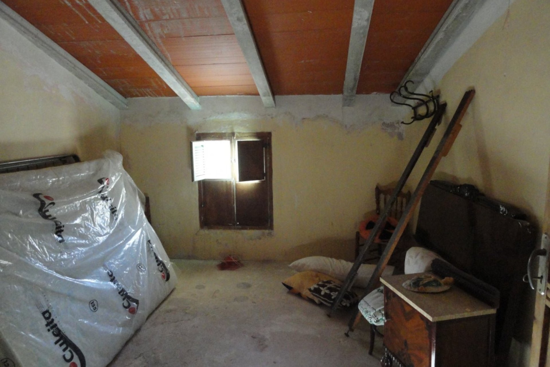 Spacious townhouse in Bolulla, 6 bedrooms, 3 bathrooms, beautiful nature