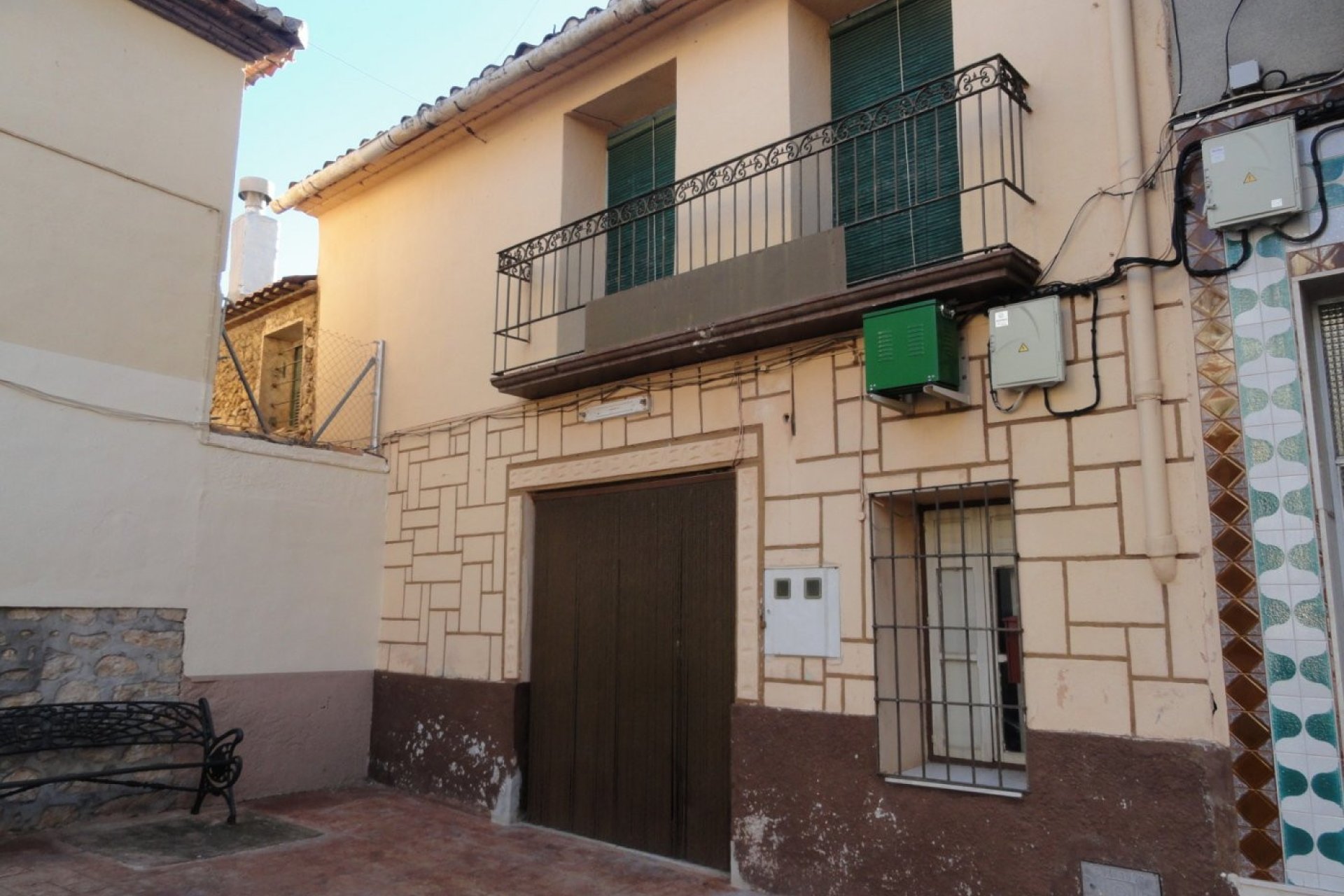 Spacious townhouse in Bolulla, 6 bedrooms, 3 bathrooms, beautiful nature