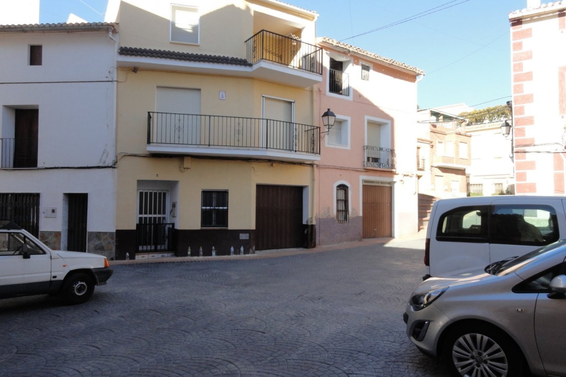 Spacious townhouse in Bolulla, 6 bedrooms, 3 bathrooms, beautiful nature