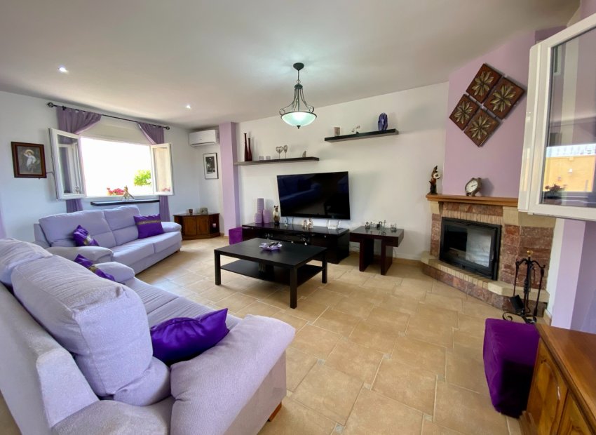 Spacious villa with a private pool and panoramic mountain views in Algorfa