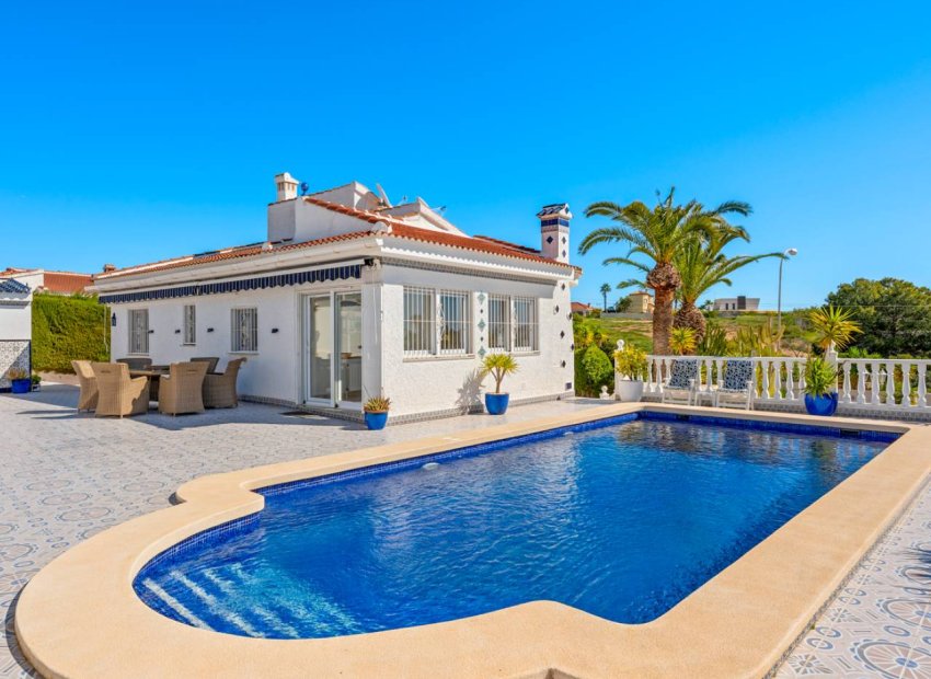 Spacious villa with private pool and guesthouse in Ciudad Quesada, Costa Blanca
